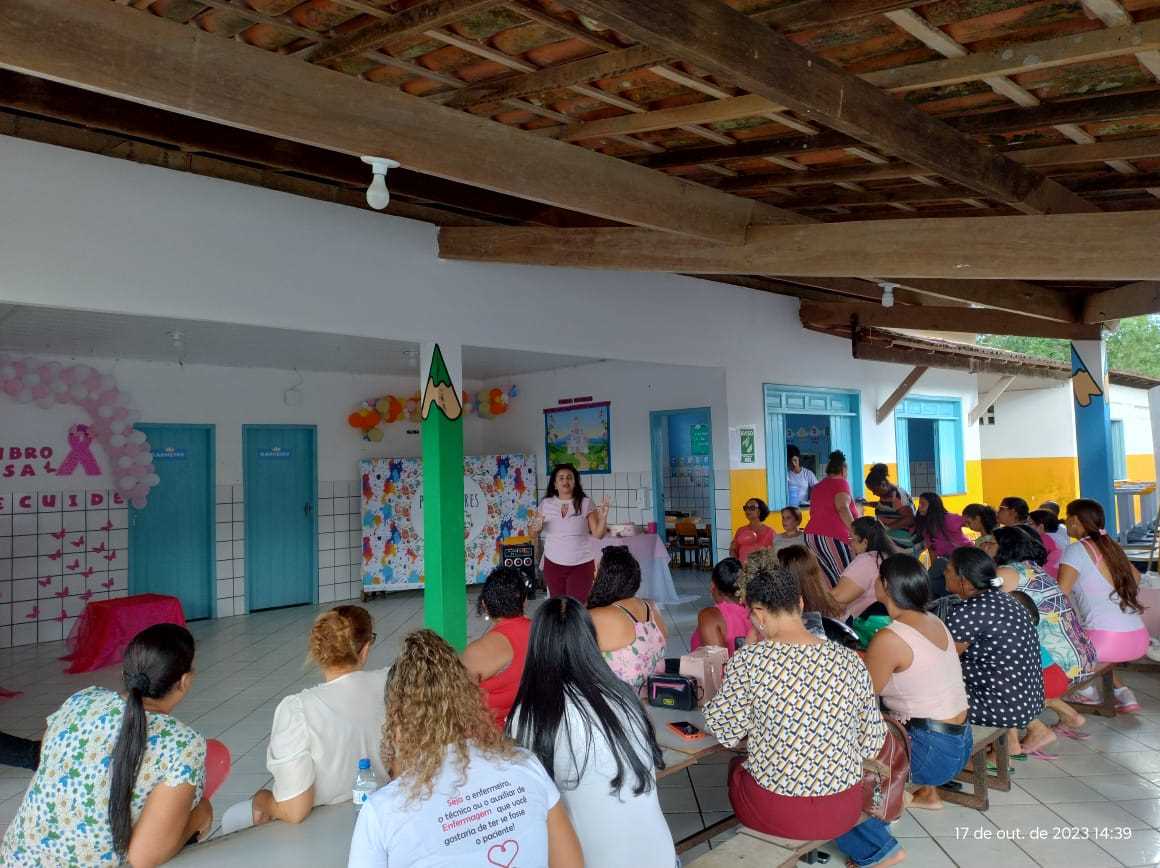 Camacã: Unidade de Saúde Dr. Aníbal Cavalcante faz campanha do outubro Rosa para professores